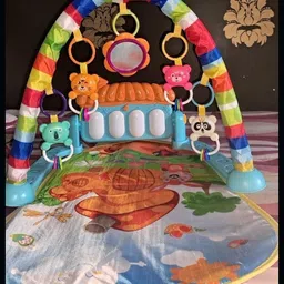 Newborn Gift Set: Piano Gym Mat with Toys & Musical Lights-image-7