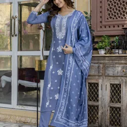 trendz tycoon Embroidered Kurta, Salwar & Dupatta Set image 3