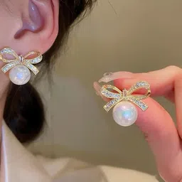 stily Contemporary Studs Earrings Crystal Stainless Steel Stud Earring image 2