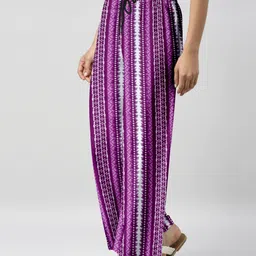 hirpara Women Pyjama image 3