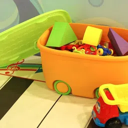 star work Plastic 25 Liters large capacity toy storage box with wheels,locking lid & handle Storage Basket image 2