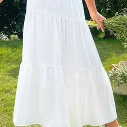 merrick Women Solid Regular White Skirt-picture-27