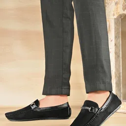 knoos Loafers For Men image 2