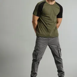 roadster Men Regular Fit Grey Pure Cotton Trousers image 5