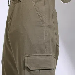 highlander Men Cargos image 5