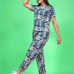 sakarmaa Printed Women Track Suit image 4