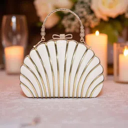 toobacraft Party White Clutch image 2