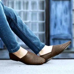 von huette Jutis For Men image 1