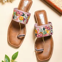 gerief Women Flats Sandal-picture-36