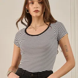 Casual Regular Sleeves Striped Women Black Top-image-2