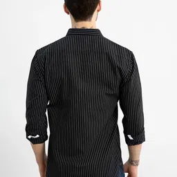snitch Men Slim Fit Striped Button Down Collar Casual Shirt image 2