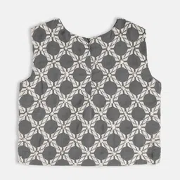 Ethnovog Girls Grey  White Embroidered Thread Work Made to Measure Lehenga  Blouse With Dupatta image 2