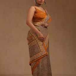 soch Women Floral Print Saree with Contrast Border image 3