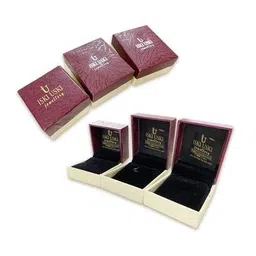 iski uski Diamond Studded Yellow Gold Band Ring image 5