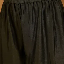 House of Pataudi Embroidered Sleeveless Straight Kurta With Palazzo And Dupatta image 5