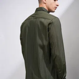 HIGHLANDER Men Spread Collar Textured Casual Shirt image 5