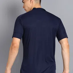 HRX by Hrithik Roshan Typography Printed V-Neck Ultra-Dry T-Shirt image 4