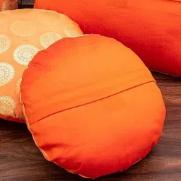 RoyalDeco 2 Pieces Orange & Gold-Toned Ethnic Motifs Banarasi Round Cushion Covers image 4