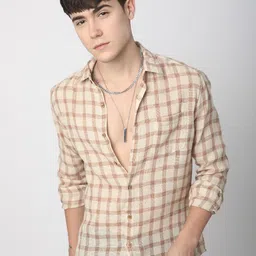 VASTRADO Men Classic Fit Spread Collar Textured Cotton Casual Shirt-image-2