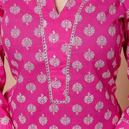 NAVYAAZRI Women Floral Printed Thread Work Kurta image 5