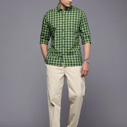 Louis Philippe Jeans Pure Cotton Slim Fit Checked Casual Shirt image 3