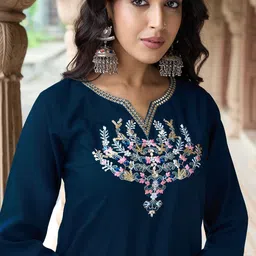 Navlik Women Ethnic Motifs Embroidered Regular Thread Work Kurta with Trousers & With Dupatta image 5