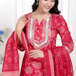 MIRAVAN Women Floral Printed Gotta Patti Pure Cotton Kurta with Palazzos & Dupatta image 4