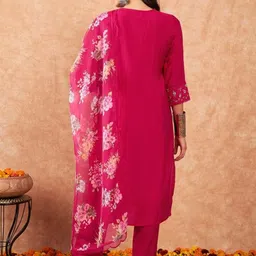 Moda Rapido Floral Embroidered Beads And Stones Kurta With Trousers & Dupatta image 5