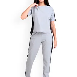BOMBSHELL Colourblocked Round Neck T-Shirt & Trousers-picture-17