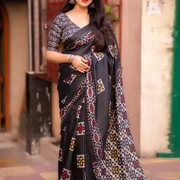 Panzora Batik Silk Blend Saree-picture-17