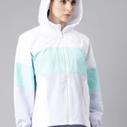 Xtep Women Colourblocked Windcheater Varsity Jacket with Patchwork-picture-10