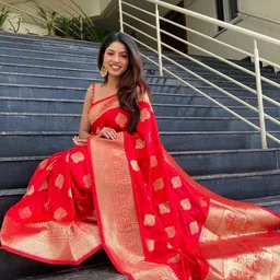 YASHASVI FASHION Woven Design Zari Silk Blend Saree image 3