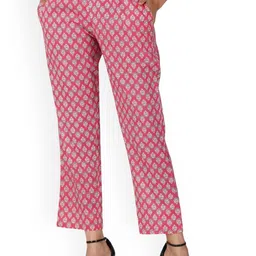 30 Looks Women Pink Cotton Printed Bottom-picture-16