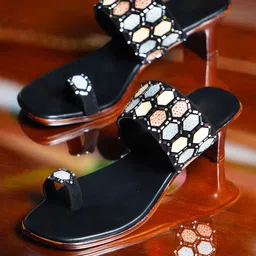 Froh Feet Women Solid Regular Block Heel Sandals-picture-18