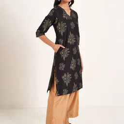 RANGMANCH BY PANTALOONS Floral Printed V-Neck Straight Pure Cotton Kurta image 5