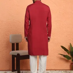 KRAFT INDIA LUXE Men Ethnic Motif Embroidered Thread Work Kurta image 2