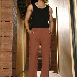 Campus Sutra Men Regular Fit Mid-Rise Comfort Pleated Cargo image 2