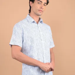 Crimsoune Club Men Spread Collar Abstract Printed Cotton Casual Shirt image 3