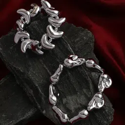 SOHI Women 2 Pearls Silver-Plated Bracelet-image-46