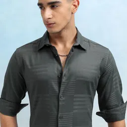 HIGHLANDER Men Spread Collar Striped Slim Fit Casual Shirt-picture-34