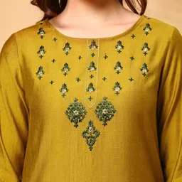 Anouk Women Floral Embroidered Flared Sleeves Thread Work Kurta image 2