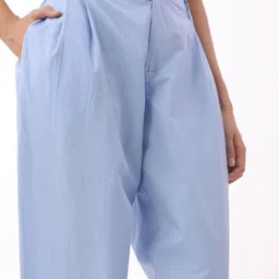 MUUN Women Relaxed Pleated Trousers image 2