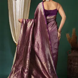 SANISA Ethnic Motifs Zari Silk Blend Handloom Saree image 3