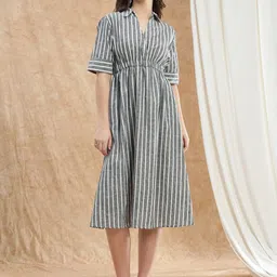 Globus Print Formal Fit & Flare Midi Dress-image-26