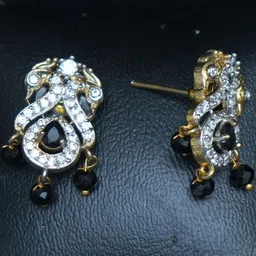 ANSHI ART Gold-Plated Brass American Diamond Jewellery Set image 1