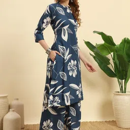 NE STYLE Women Floral Printed Regular Kurta with Palazzos image 4
