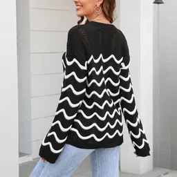 JC Mode Women Striped Printed Pullover image 2