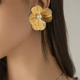 Celestique Pearls Studded Floral Shaped Studs image 1