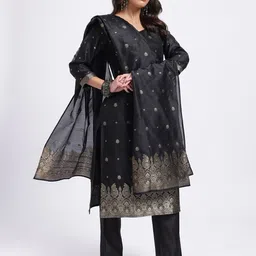 Anouk Rustic Ethnic Motif Woven Design Sweetheart Neck Kurta With Trousers & Dupatta image 4