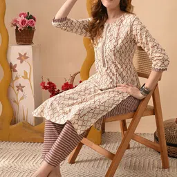 PRISCA Women Ethnic Motifs Printed Regular Pure Cotton Kurta with Trousers-picture-30